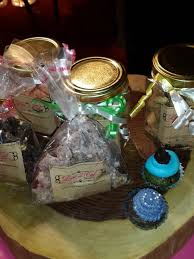 Anand Mela On Twitter Anandmela Is Incomplete Without It S Delicious Home Made Food Stalls Pangram Adityabirlagrp Lodha Group Https T Co Nl9nena2jj Through her cookery shows and books, anjum has made indian food more accessible to the british public. twitter
