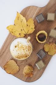 Herbstlich Wurziger Kurkuma Caffe Latte Kurkuma Kaffee Latte Und Wurzig