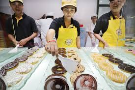 The latest tweets from big apple donuts (@bigapplednc): Rival Doughnut Shops Set To Throw Hat In Ring Phnom Penh Post