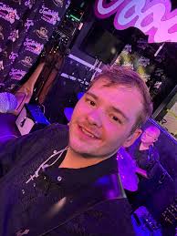 Playing the purple building again today 2-6 show some love ❤️