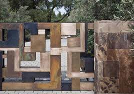 Nah, jika anda ingin lebih berkreasi lagi dengan kombinasi pagar dari bambu dan kayu, ini bisa jadi inspirasi model pagar yang begitu menarik dan. 5 Inspirasi Desain Pagar Rumah Impian Tokopedia Blog