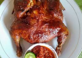 Panggang ayam di atas pan bersama satu sendok makan minyak hingga kecokelatakn. Cara Termudah Masak Appetizing Ayam Panggang Oven Bakar
