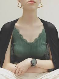 aya kormarchのタンクトップを使ったコーディネート wear キャミ ファッション ノースリーブ レディース