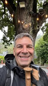 I have fond memories of the salmon leap Inn,at one point I was known as  'the man from Iceland,so when was it pulled down? That was 87/88.