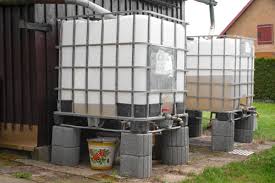 Ibc container regenauffangbehälter regentonne wassertank wasserspeicher in garten terrasse, bewässern, wasserspeicher. Regentonne 1000l Test 2021 Beliebte Modelle Im Vergleich
