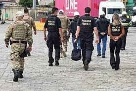 Polícia federal) is a federal law enforcement agency of brazil and one of the three national police forces. Policia Federal Simula Ocorrencias No Porto De Santos Video