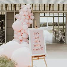 See more ideas about balloons, balloon decorations, balloon art. 25 Ways To Use Balloons In Your Wedding Decor
