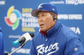 느리다 • (neurida) (infinitive 느려 or 느리어, sequential 느리니). ê¹ì¸ì ê°ë ìµíì° ë°ìë¯¼ ëì  ë¯¼ë³'í íê²½ë¯¼ ì¤íí