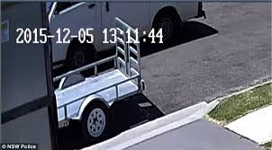 Video Shows Van A Central Coast Girl Was Seen Dragged Screaming Into Daily Mail Online