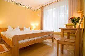 Reviews of vegetarian restaurant haus linden hotel restaurant in prerow, germany 'kein empfang im restaurant. Haus Linden Prerow Aktualisierte Preise Fur 2021