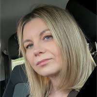 60+ perfiles de «Davies»