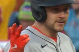 Jason Gatten's Instagram, Twitter & Facebook