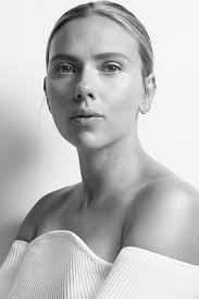 The Week in Fashion: Runway Hits, Precious Bonds