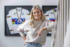 Mathieu van der poel is één van de beste wielrenners op de nederlandse wegen. Roxanne De Vriendin Van Van Der Poel Thuis Is Mathieu Nie Gazet Van Antwerpen Mobile