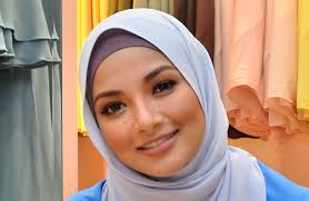 Board of directors air asia philippines antonio o. Airasia Appoints Neelofa As Non Executive Independent Director The Star