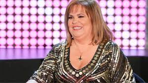 She started singing in 1983, when she met the clarinet player, γιώργος δημητρόπουλος. Efh 8wdh Deite Pws Einai Shmera Meta To Problhma Ygeias Poy Antimetwpise In Gr