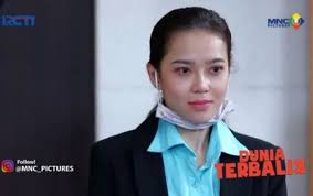 Biodata Nama Asli Pemeran Erni Di Dunia Terbalik Rcti Komedi Dunia Penyanyi