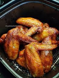 Masukkan kedalam kepak ayam tadi dengan pewarna merah. Cara Untuk Membuat Kepak Ayam Madu Padu Yang Menggiurkan Baunya Boleh Buat Harum Satu Rumah My Resepi