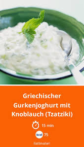 Griechischer Gurkenjoghurt Mit Knoblauch Tzatziki Rezept Tzatziki Lebensmittel Essen Gurke