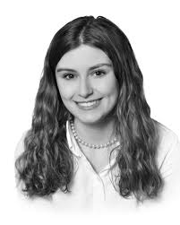 Les Jeunes Amies senior members introduced at tea