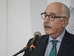 Andrés Pastrana reaparece en la plaza pública y vuelca su apoyo a la  campaña de David Barguil