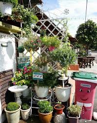 Alhasil, kamu masih bisa punya banyak ruang untuk dimanfaatkan sebagai dekor pelengkap lain di dalam rumah. Idea Deko Laman Rumah Yang Comel Dan Ceria Hias My
