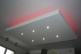 Bricolage De L Idee A La Realisation Plafond Descendu Caisson Suspendu Decoration Appartement Moderne Plafond Design Living Room Decor Apartment