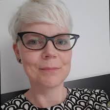 Anybody else baffled by Duolingo's social media recently? It started with  announcement of The Duolingo Owl's death. We've since seen how he died. And  then we see him in his coffin with