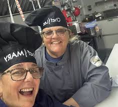 MaryLee Kitchens brings East Coast diner menu to Tempe's Yucca Tap Room