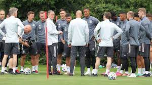 Letzte ergebnisse, zeitplan, highlights, medaillenspiegel und mehr. Fussball Blamage Fur Deutschland Rumpf Kader Des Dfb Offenbart Ganze Respektlosigkeit Sport A Z