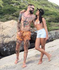 A lista dos participantes de todas as edições do big brother brasil (bbb) reúne todos os indivíduos que participaram do programa, um reality show transmitido pela rede globo, entre sua primeira edição, em 2002, até a mais recente edição, em 2021. Apos Briga Gleici Damasceno E Wagner Santiago Reatam Namoro Jetss