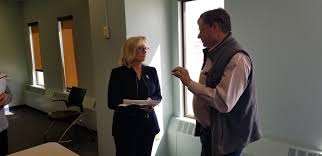 Liz cheney (republican party) is a member of the u.s. Rep Liz Cheney On Twitter Excellent To See So Many Great Friends And New Faces At An Open House I Hosted In My Casper District Office Thank You All For Taking The