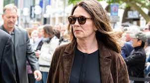 Jun 17, 2019 · die schauspielerin hannelore elsner wird in ihrer oberbayerischen heimatstadt burghausen (landkreis altötting) beerdigt. Hannelore Elsner Abschied In Munchen