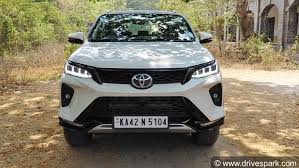 Toyota Fortuner Legender Images Hd Toyota Fortuner Legender Interior Exterior Photo Gallery Drivespark