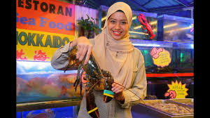 Ada beberapa restoran ramah muslim yang juga punya sajian makanan enak khas melayu. Hokkaido Seafood Premium Live Seafood Restaurant In Kl Youtube