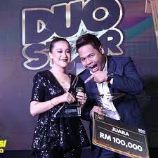 Kau berbeda dari yang ku kira. Lirik Lagu Aku Cinta Syamel Ernie Zakri