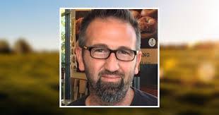 Travis Cable's Instagram, Twitter & Facebook