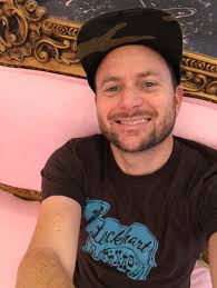 Gary Moskowitz's Instagram, Twitter & Facebook