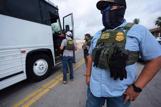 Massive funding for ICE expansion mirrors past border patrol surge that led  to corruption and misconduct | Milwaukee Independent