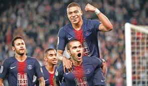 After the game, psg's whole squad celebrated on the pitch, though. Mbappe Leads Psg Title Celebration 2019 04 23