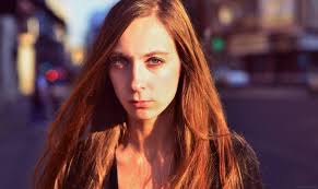 Ana Nicolescu, blogger: "Ma las inspirată de femei puternice care au un  mesaj pe care il duc lumii."