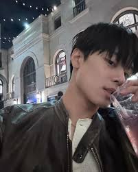 Val Dempsey (usagi_val)