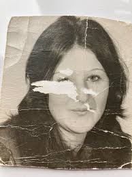 Hello very clever people in my phone thank you for all the help you give  me, would it be possible to restore and colour this for me please, lol I  once upon