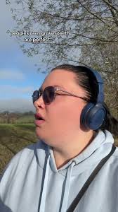 Leah Lloyd (@leahlshlloyd)