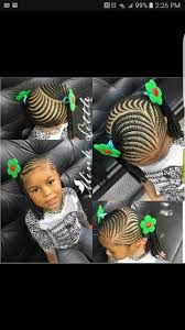 You will surely love this unique style, as it a touch of green and white on black hair will not only make you elegant, but you will stand out wherever you go. Pin Pa Black Hairstyles