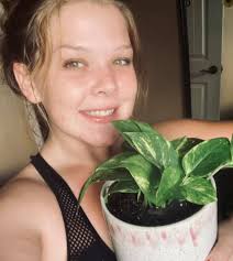 Bc I needed another plant in my life 🤦‍♀️🤣🌱🌿🤷‍♀️