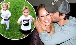 Including updates, pictures and more! Anna Kournikova And Enrique Iglesias Welcome Their Third Child Daily Mail Online