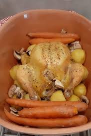 So Machst Du Ofengemuse Und Ein Ganzes Huhn Im Romertopf Ofengemuse Romertopf Ganzeshuhn Lowcarbhuhn Leckere Gesunde Rezepte Lecker Lebensmittel Essen