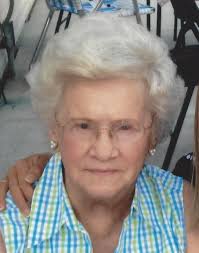 Margret Dillon's Instagram, Twitter & Facebook