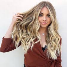 To achieve the look, your colorist will use bleach to lift the color from your hair before applying a cream blonde hue. Wheat Blonde Is Every Indecisive Blonde S Perfect Hair Color For Fall 2019 Southern Living